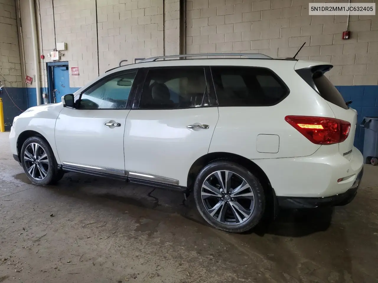 5N1DR2MM1JC632405 2018 Nissan Pathfinder S