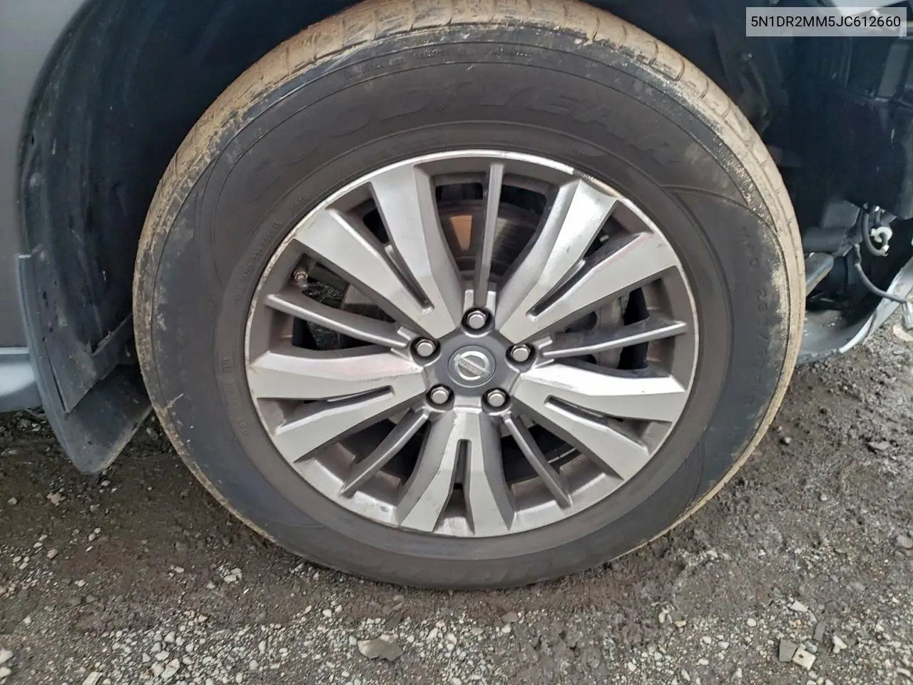 5N1DR2MM5JC612660 2018 Nissan Pathfinder S