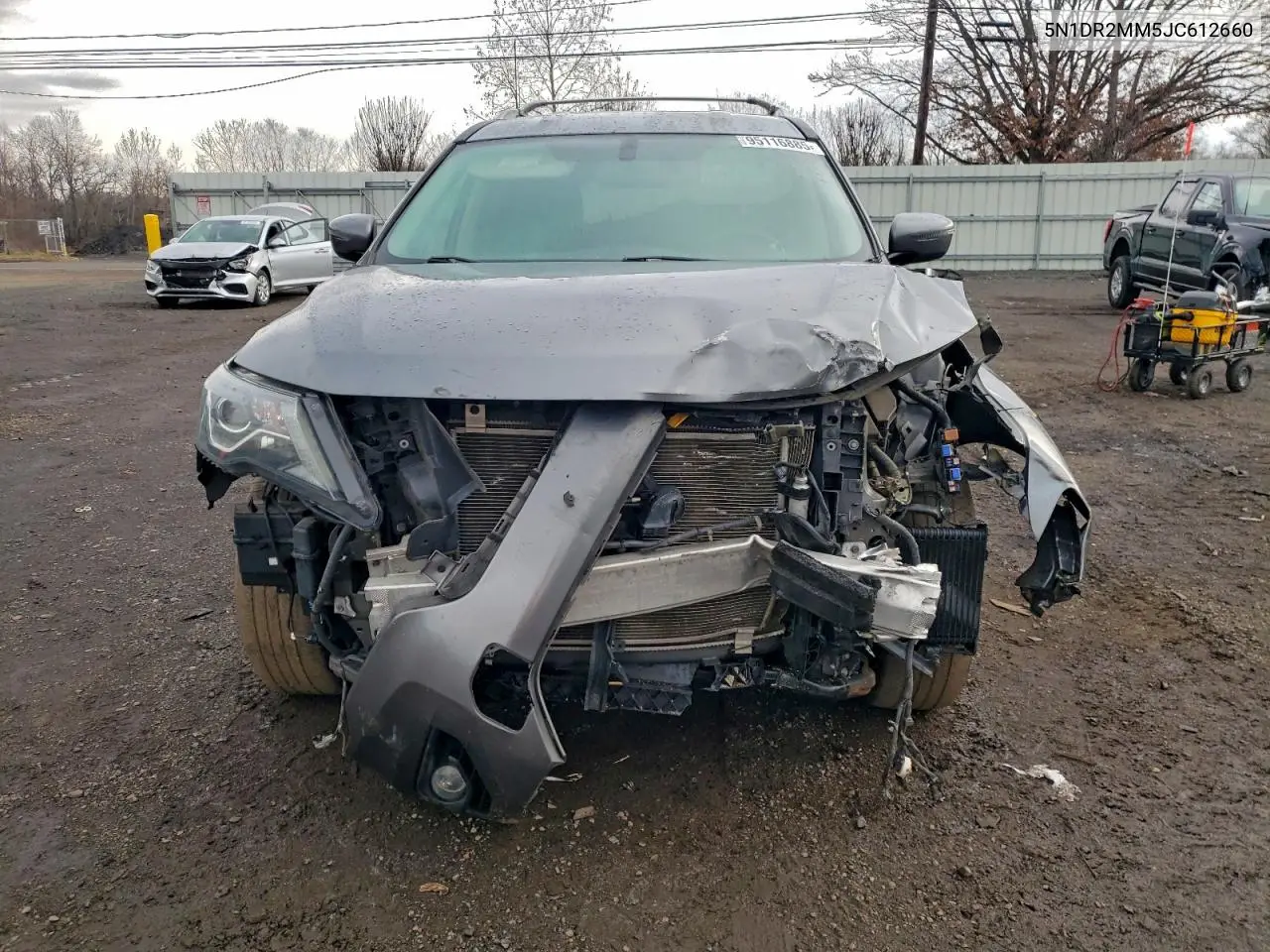 5N1DR2MM5JC612660 2018 Nissan Pathfinder S