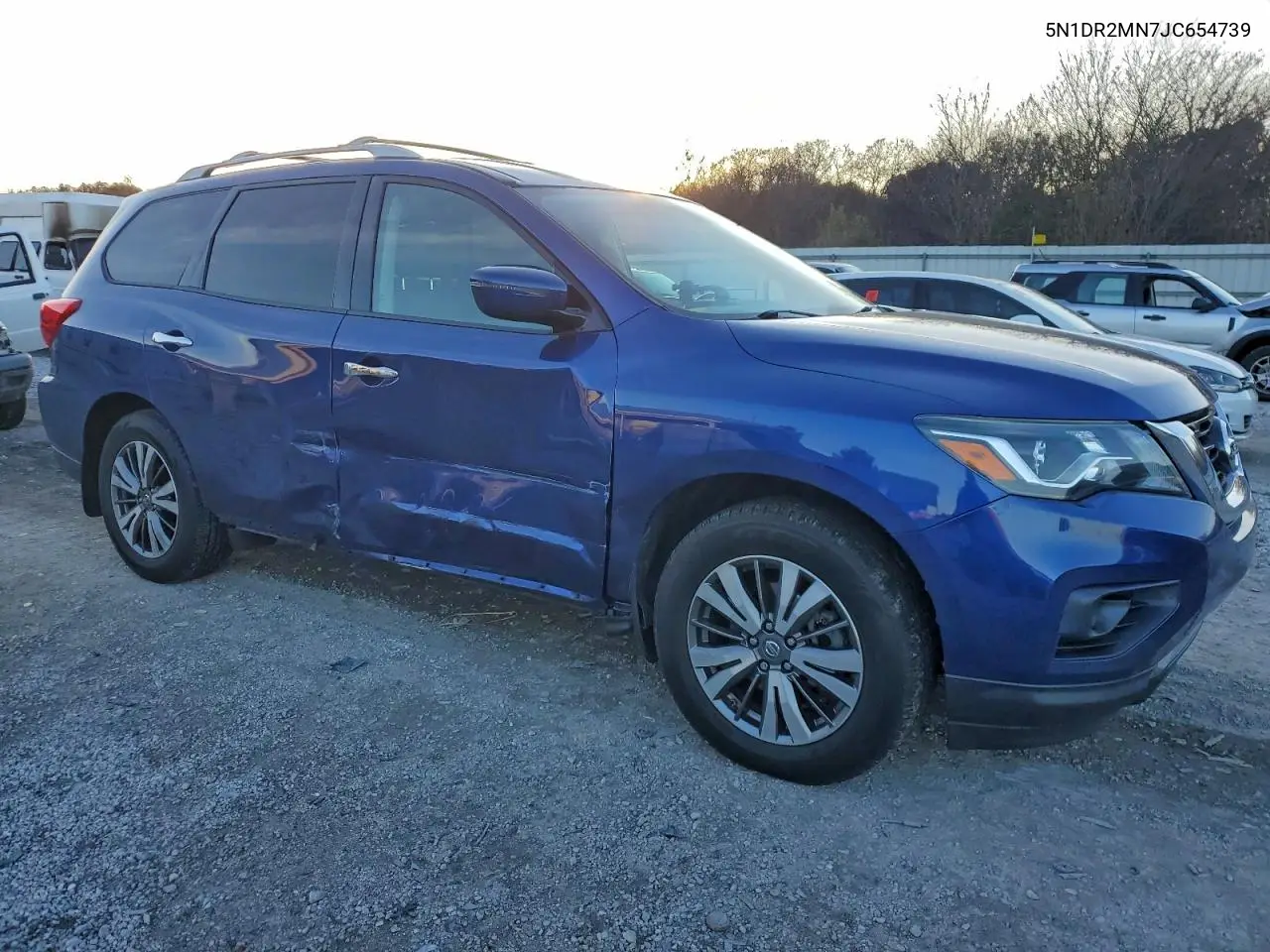 5N1DR2MN7JC654739 2018 Nissan Pathfinder S