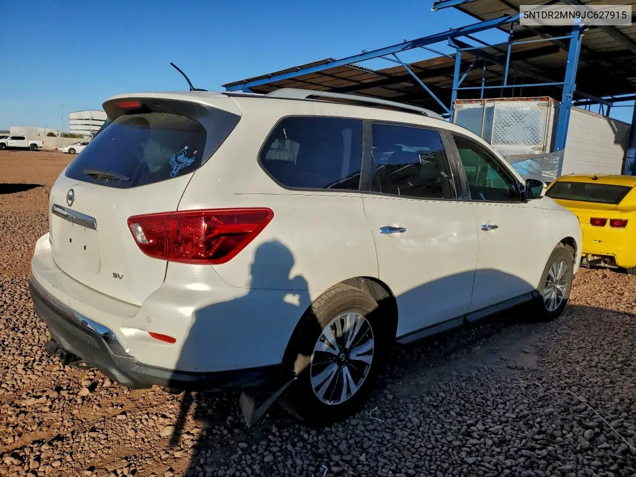 5N1DR2MN9JC627915 2018 Nissan Pathfinder S