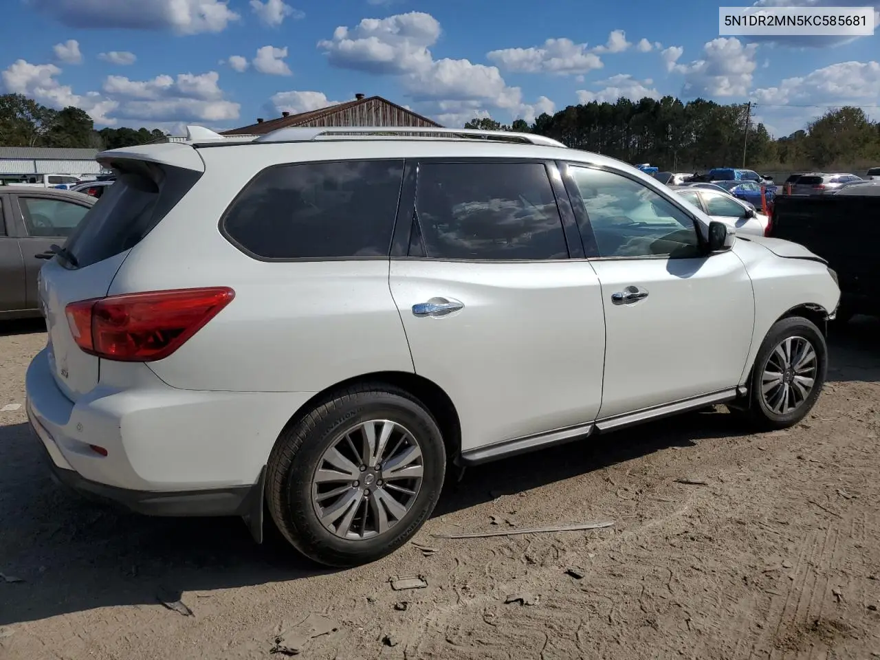 5N1DR2MN5KC585681 2019 Nissan Pathfinder S