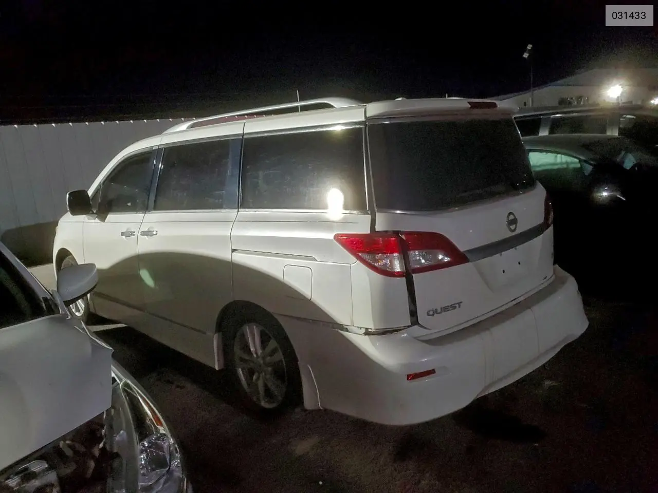 031433 2012 Nissan Quest S