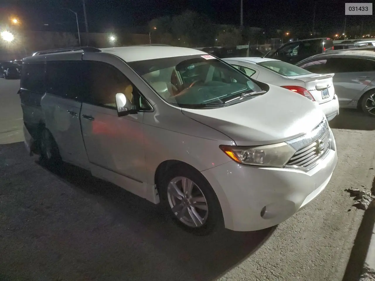 031433 2012 Nissan Quest S