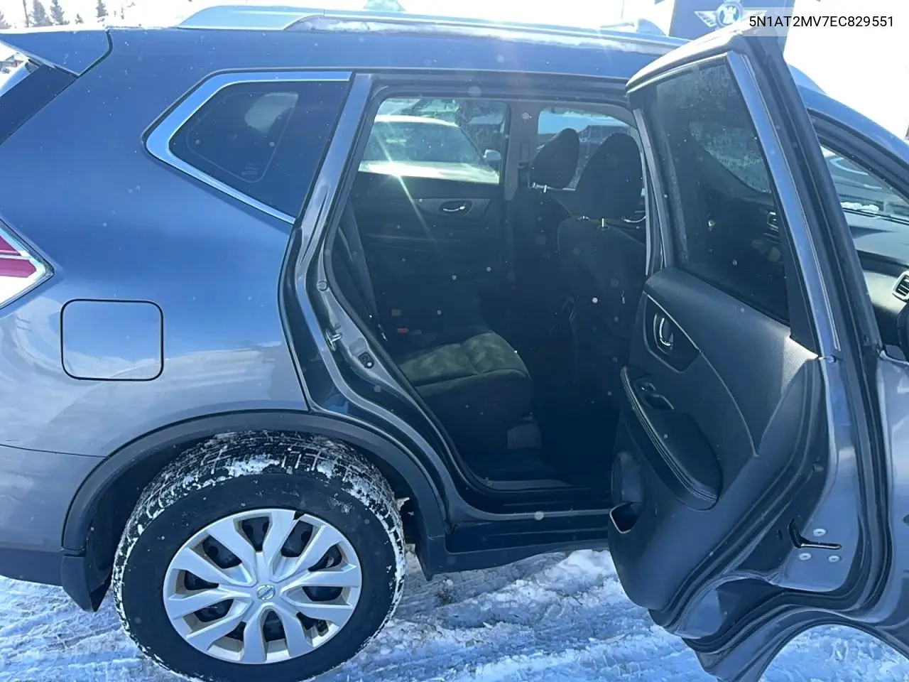 5N1AT2MV7EC829551 2014 Nissan Rogue S