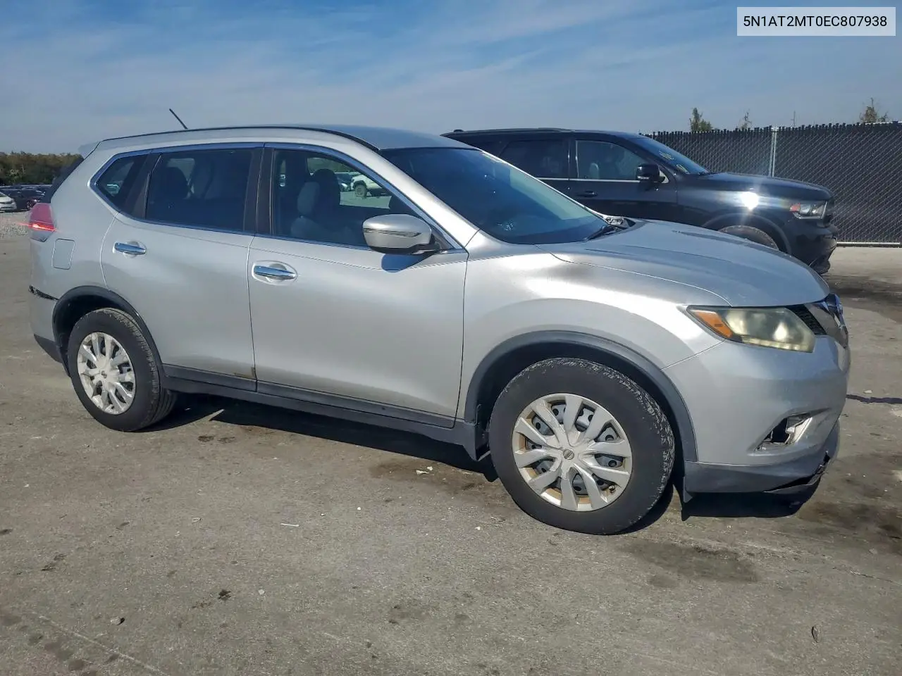 5N1AT2MT0EC807938 2014 Nissan Rogue S