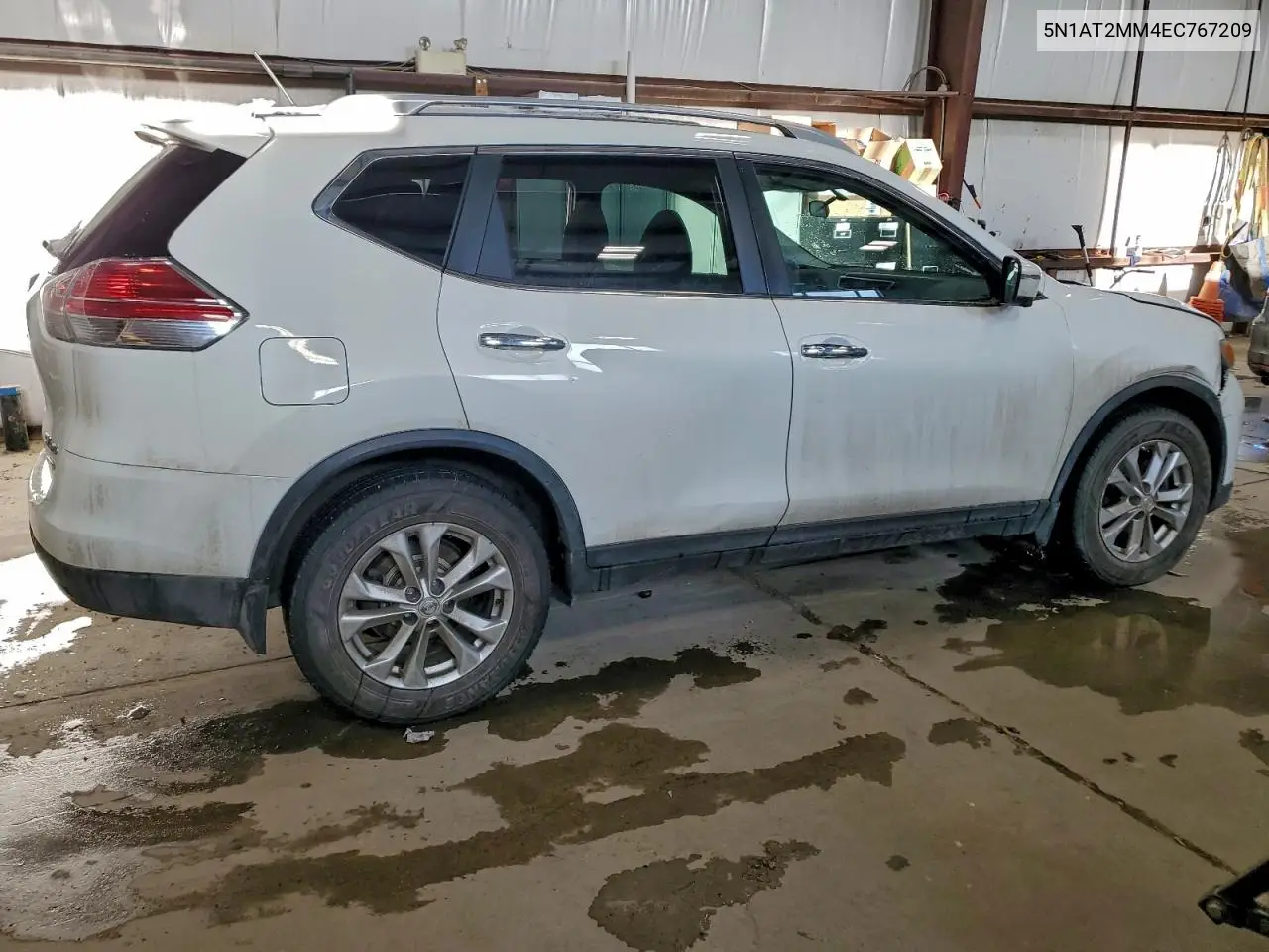 5N1AT2MM4EC767209 2014 Nissan Rogue S