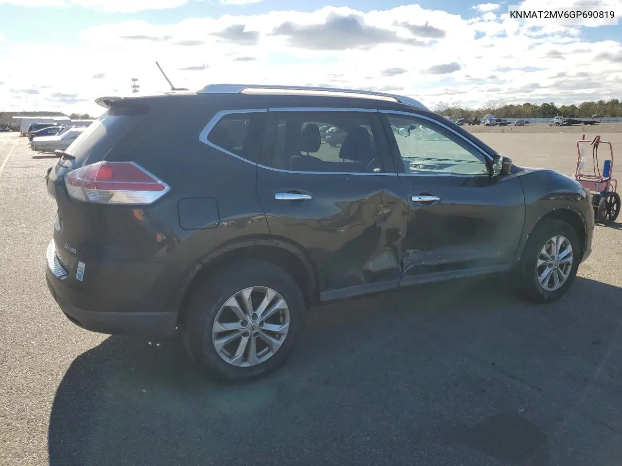 KNMAT2MV6GP690819 2016 Nissan Rogue S