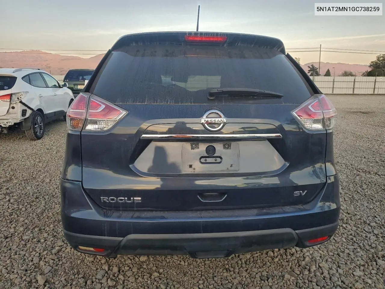 5N1AT2MN1GC738259 2016 Nissan Rogue S