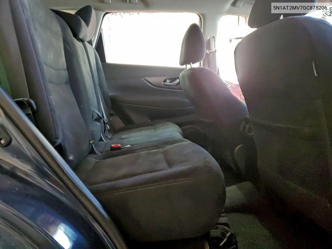 5N1AT2MV7GC875206 2016 Nissan Rogue S