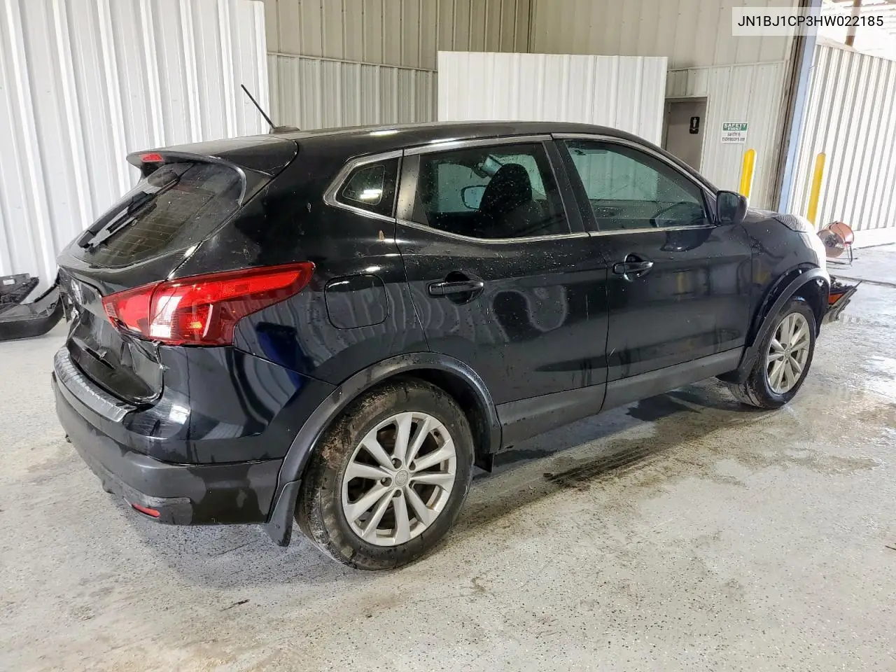JN1BJ1CP3HW022185 2017 Nissan Rogue Sport S