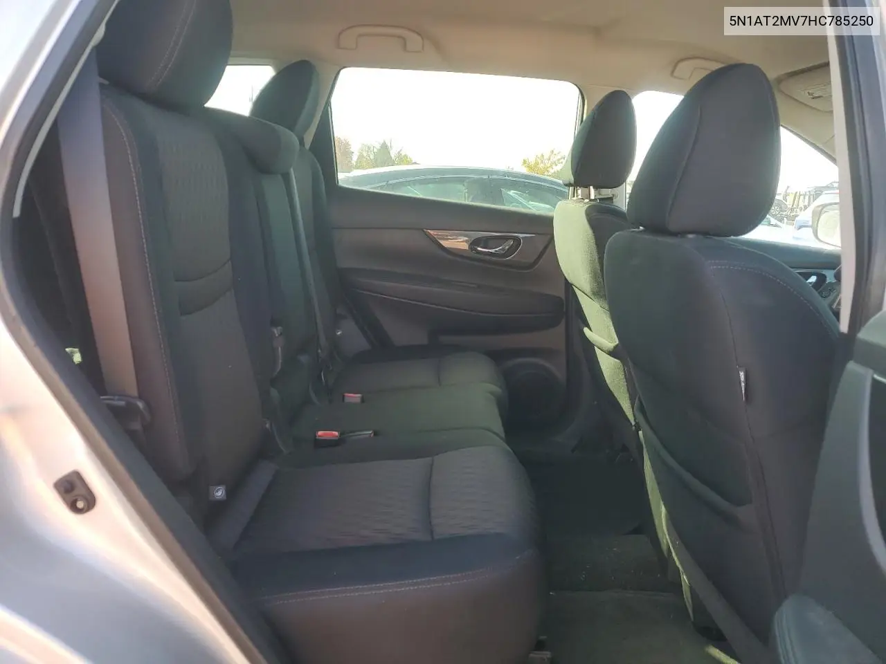 5N1AT2MV7HC785250 2017 Nissan Rogue Sv