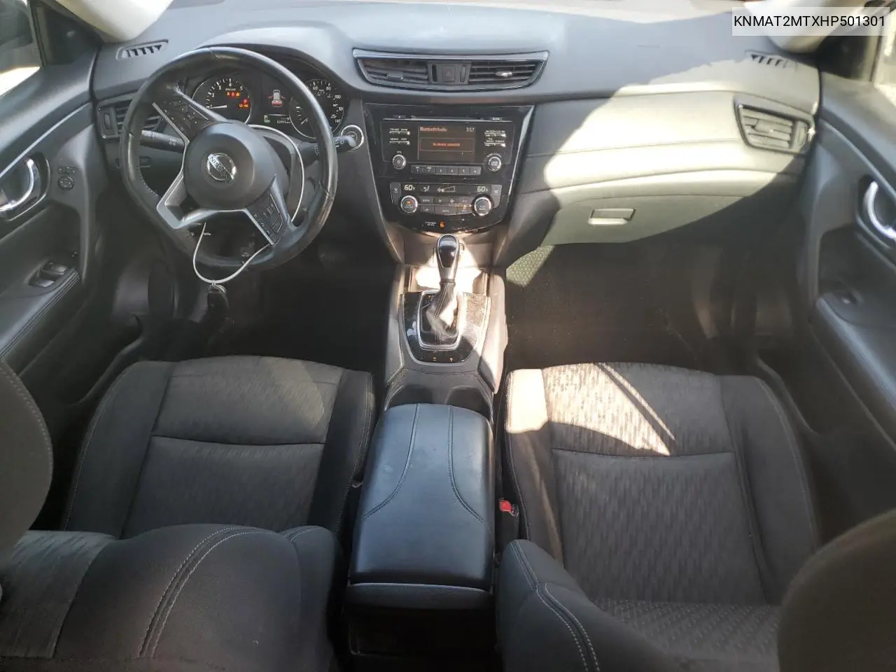 KNMAT2MTXHP501301 2017 Nissan Rogue S