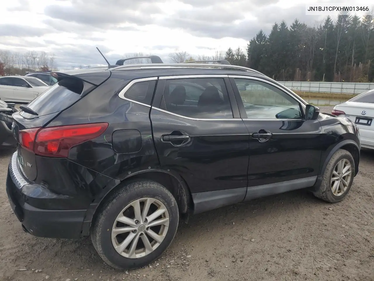 JN1BJ1CPXHW013466 2017 Nissan Rogue Sport S