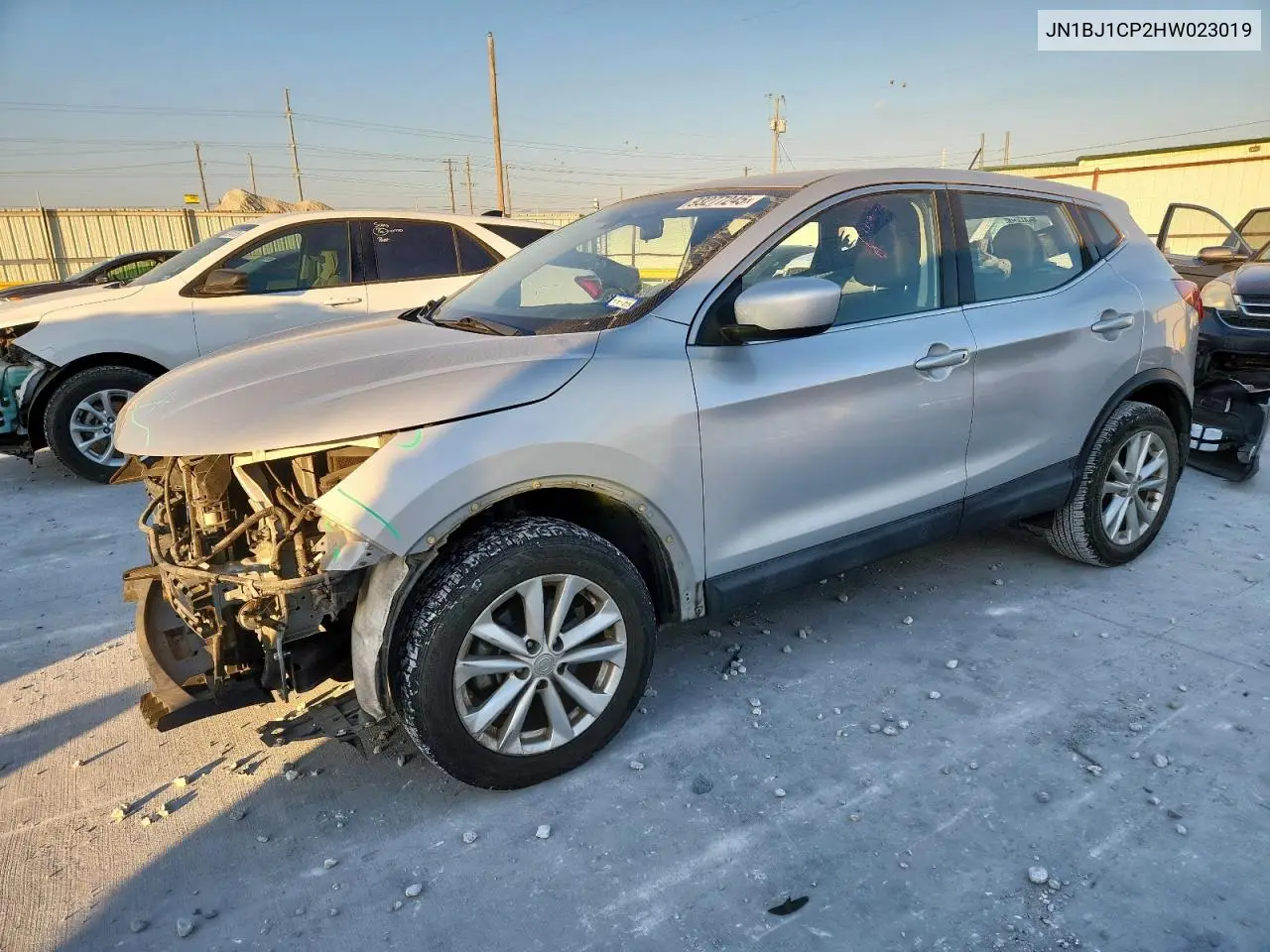 JN1BJ1CP2HW023019 2017 Nissan Rogue Sport S