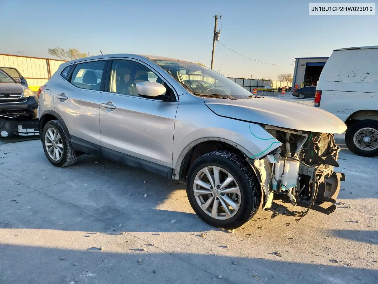 JN1BJ1CP2HW023019 2017 Nissan Rogue Sport S