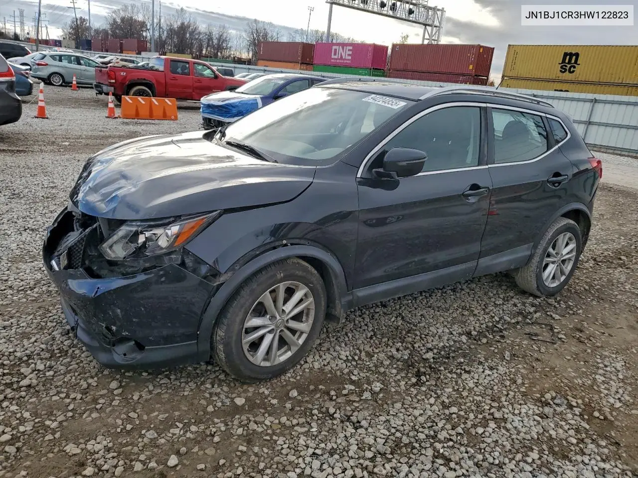 JN1BJ1CR3HW122823 2017 Nissan Rogue Sport S