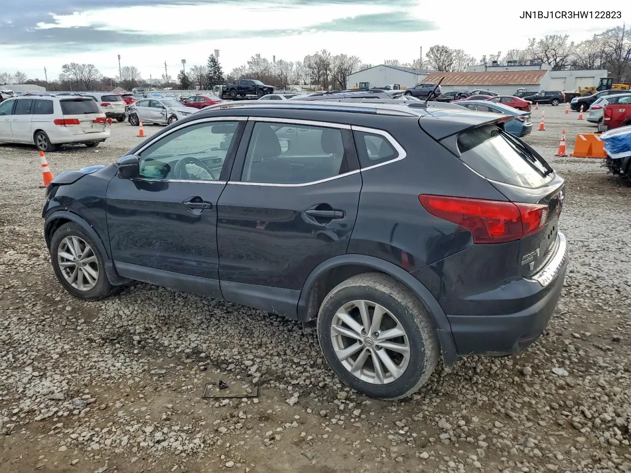 JN1BJ1CR3HW122823 2017 Nissan Rogue Sport S