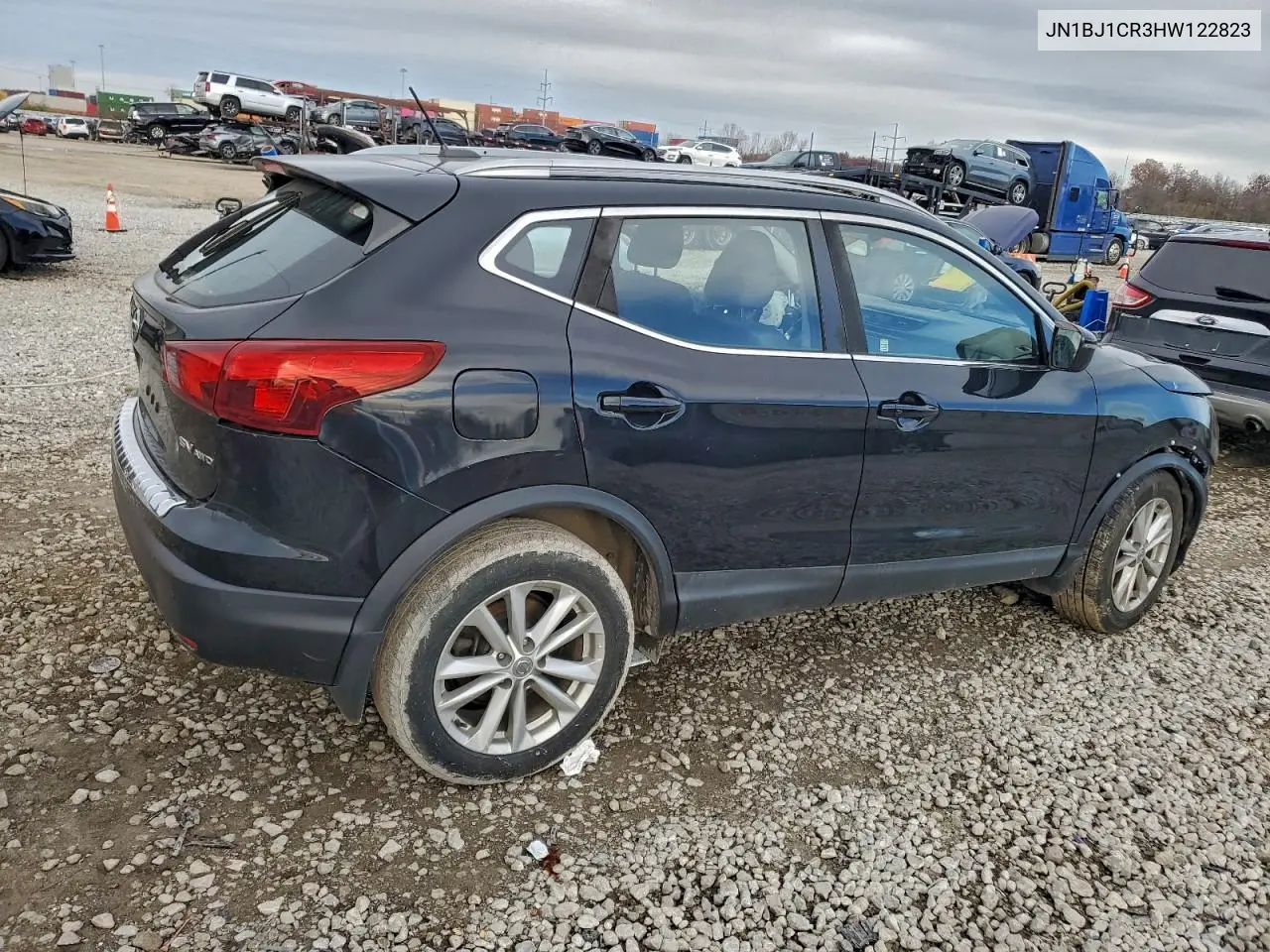JN1BJ1CR3HW122823 2017 Nissan Rogue Sport S