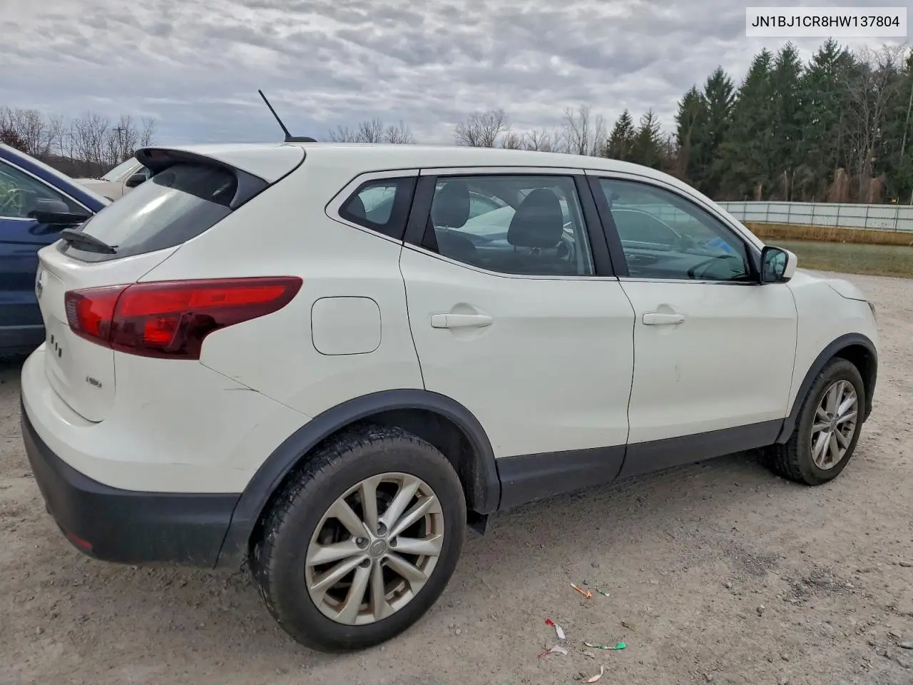 JN1BJ1CR8HW137804 2017 Nissan Rogue Sport S