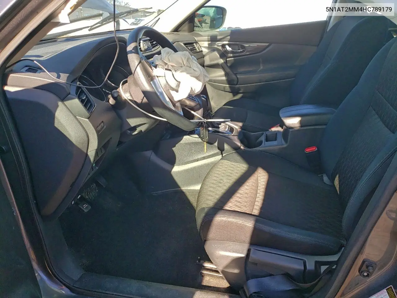 5N1AT2MM4HC789179 2017 Nissan Rogue S