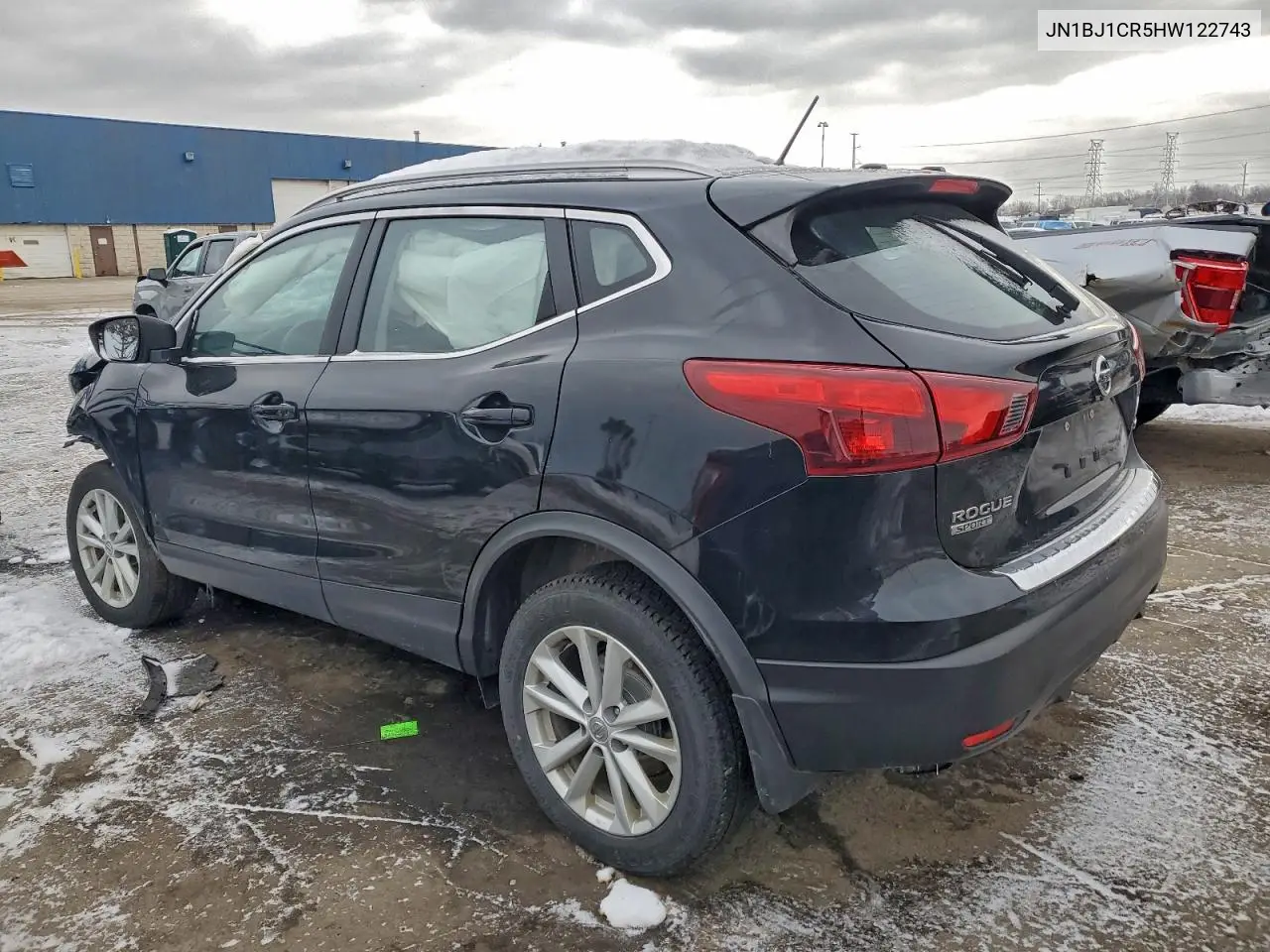 JN1BJ1CR5HW122743 2017 Nissan Rogue Sport S
