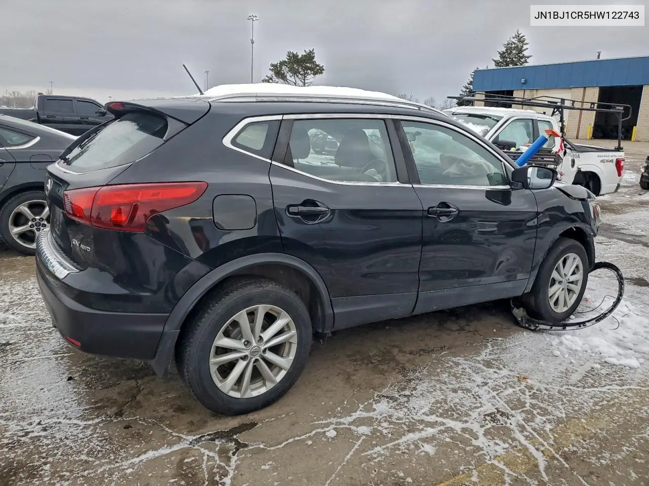 JN1BJ1CR5HW122743 2017 Nissan Rogue Sport S
