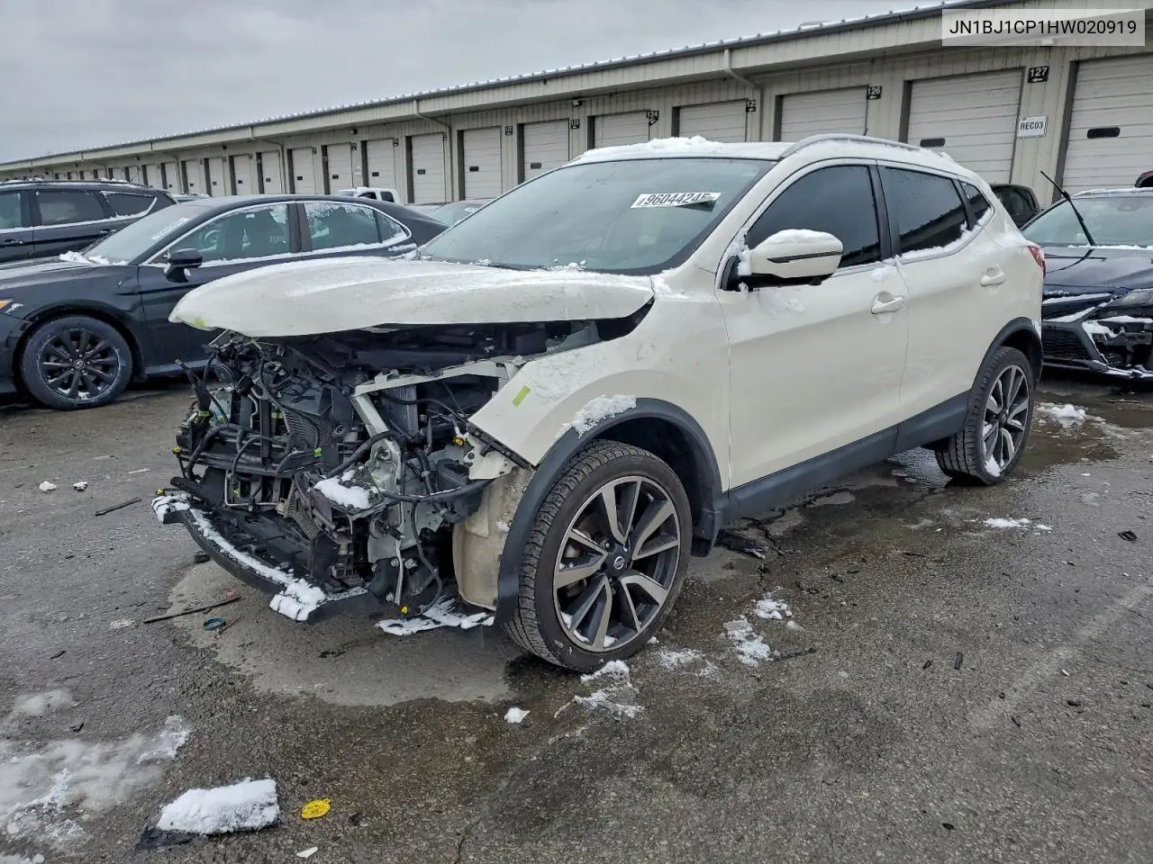 JN1BJ1CP1HW020919 2017 Nissan Rogue Sport S