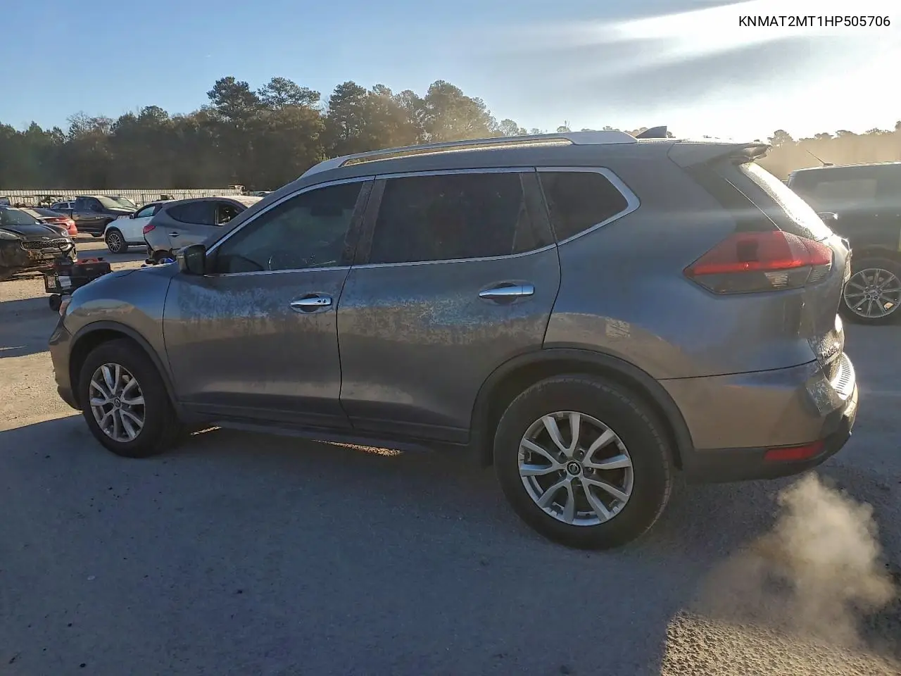 KNMAT2MT1HP505706 2017 Nissan Rogue S