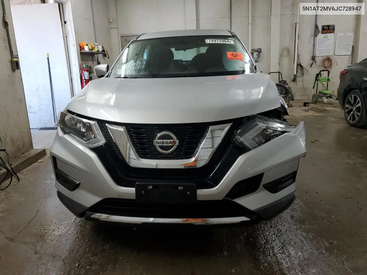5N1AT2MV6JC728947 2018 Nissan Rogue S
