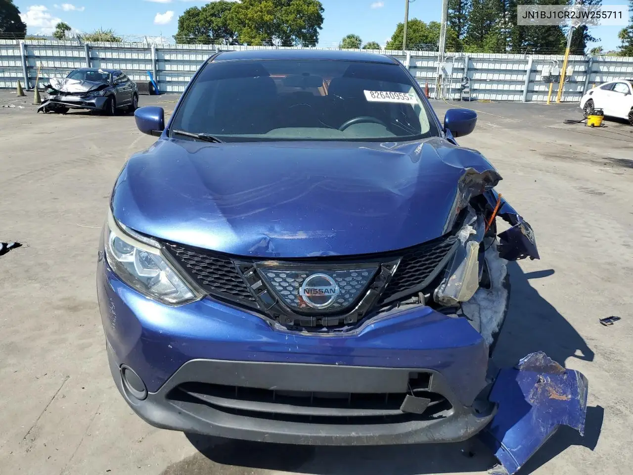 JN1BJ1CR2JW255711 2018 Nissan Rogue Sport S
