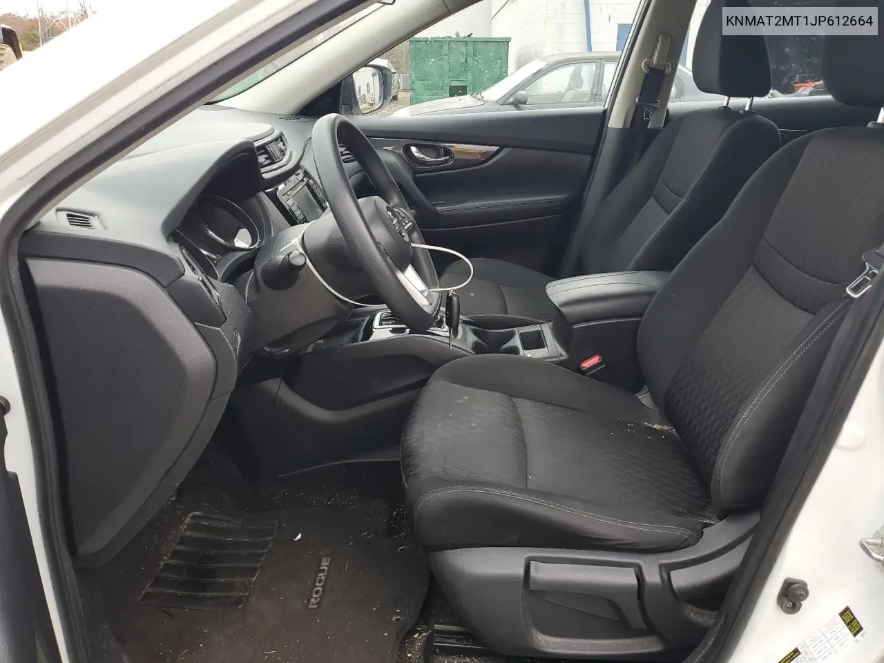 KNMAT2MT1JP612664 2018 Nissan Rogue S