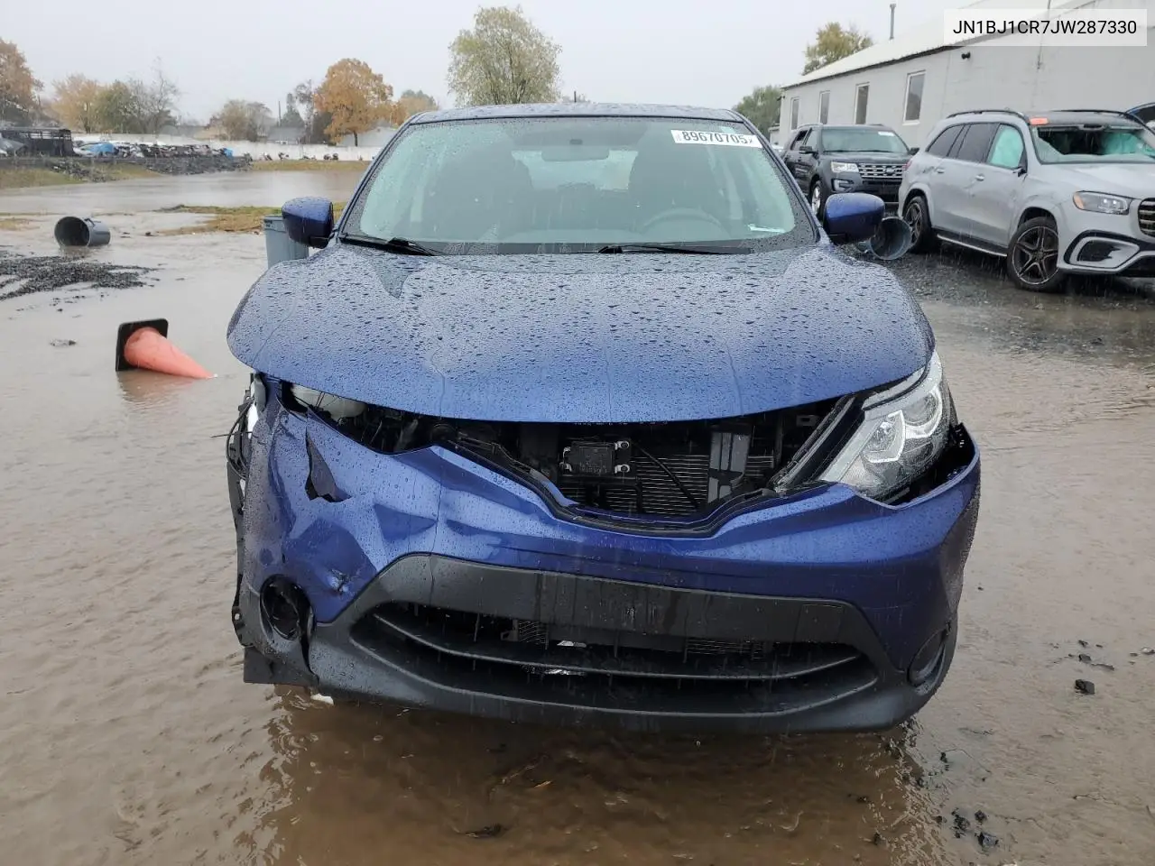 JN1BJ1CR7JW287330 2018 Nissan Rogue Sport S