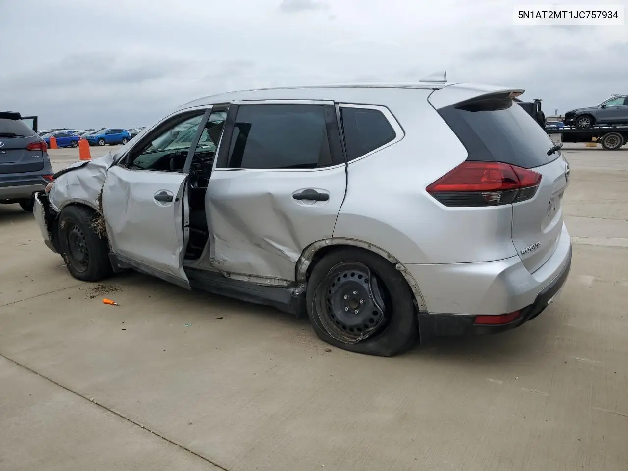 5N1AT2MT1JC757934 2018 Nissan Rogue S