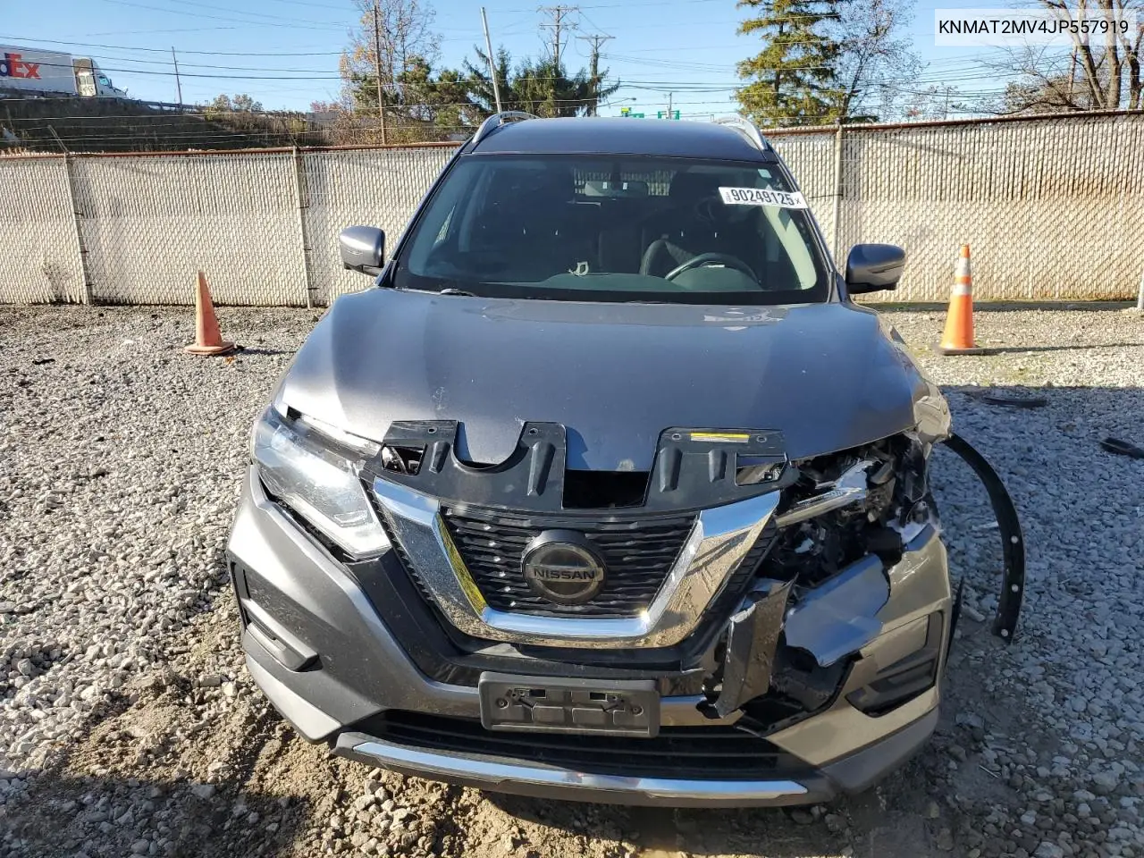 KNMAT2MV4JP557919 2018 Nissan Rogue S