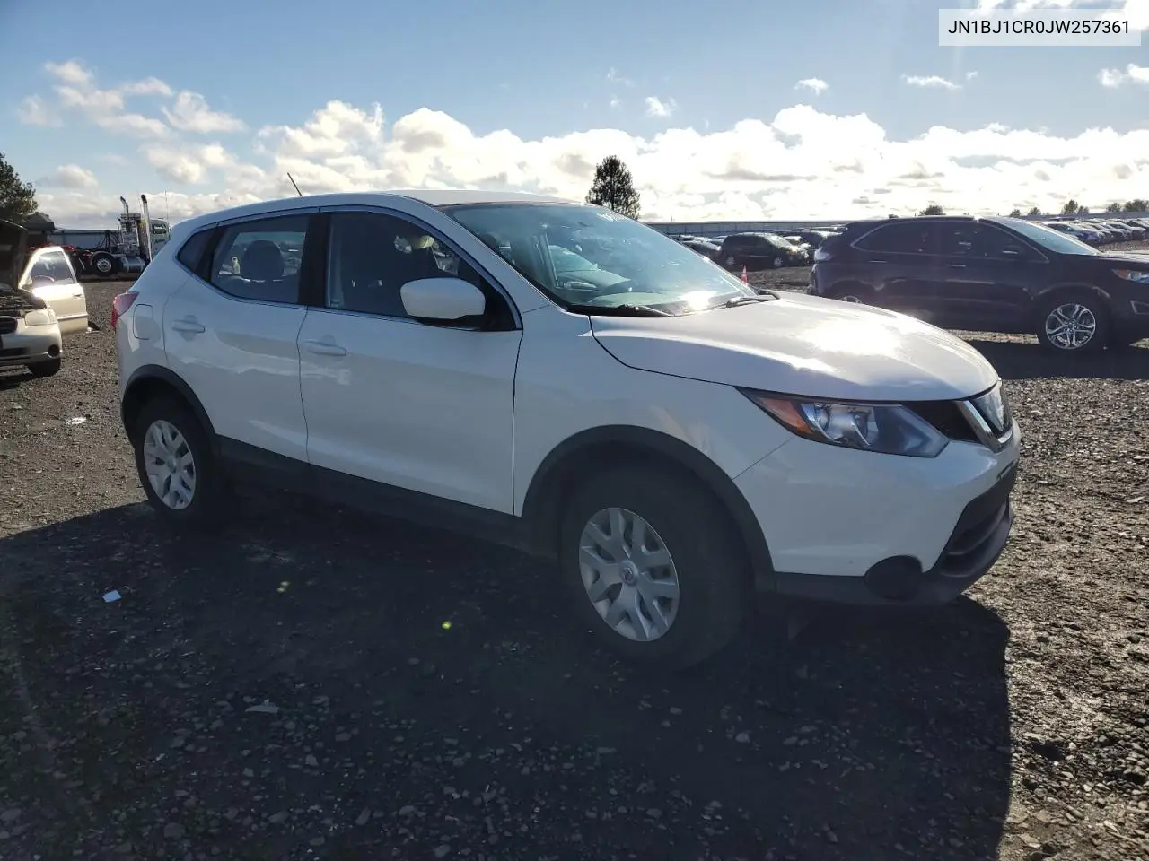 JN1BJ1CR0JW257361 2018 Nissan Rogue Sport S