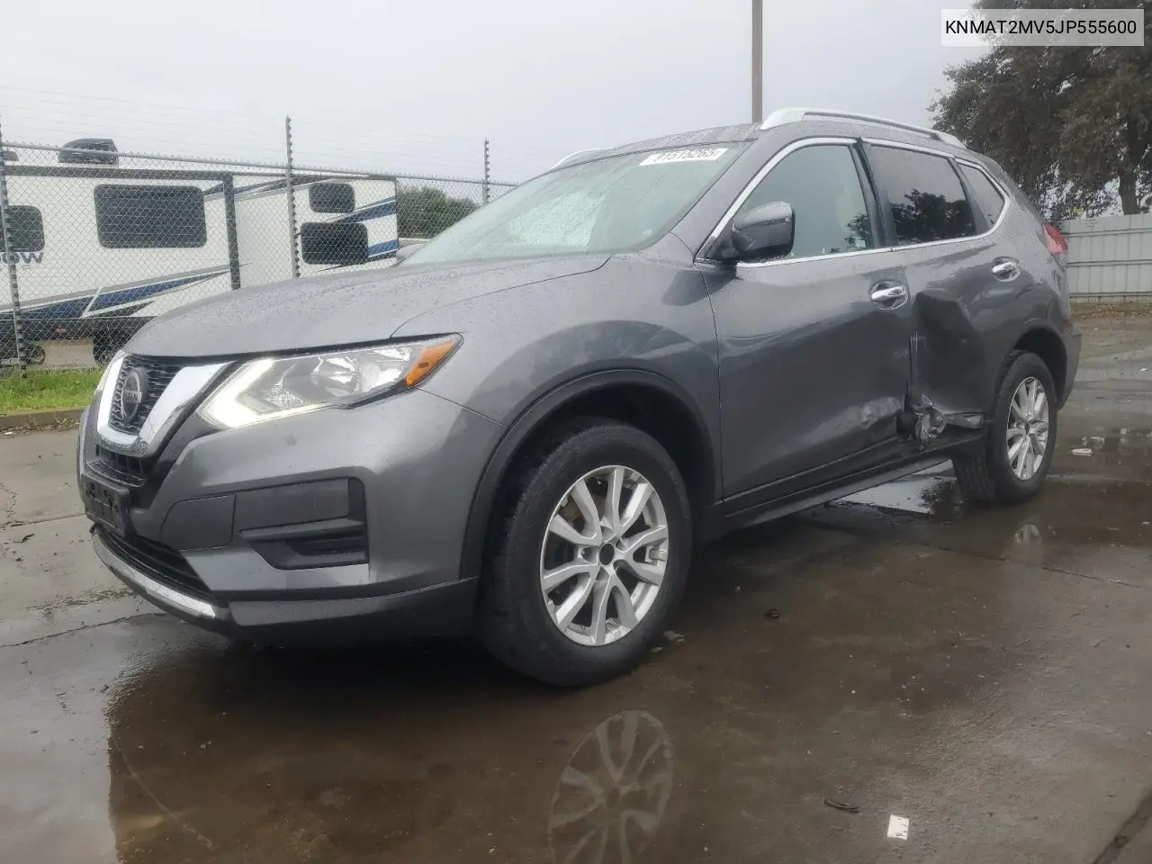 KNMAT2MV5JP555600 2018 Nissan Rogue S