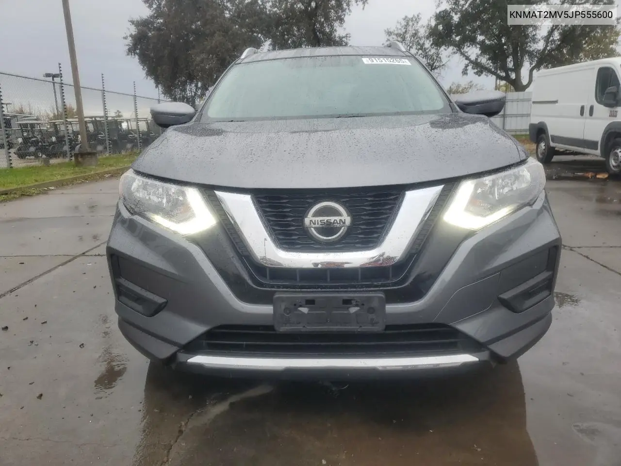 KNMAT2MV5JP555600 2018 Nissan Rogue S