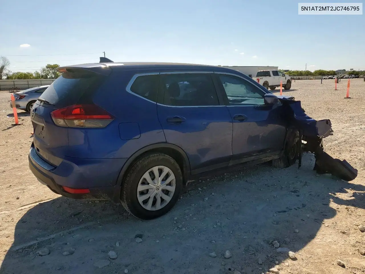 5N1AT2MT2JC746795 2018 Nissan Rogue S