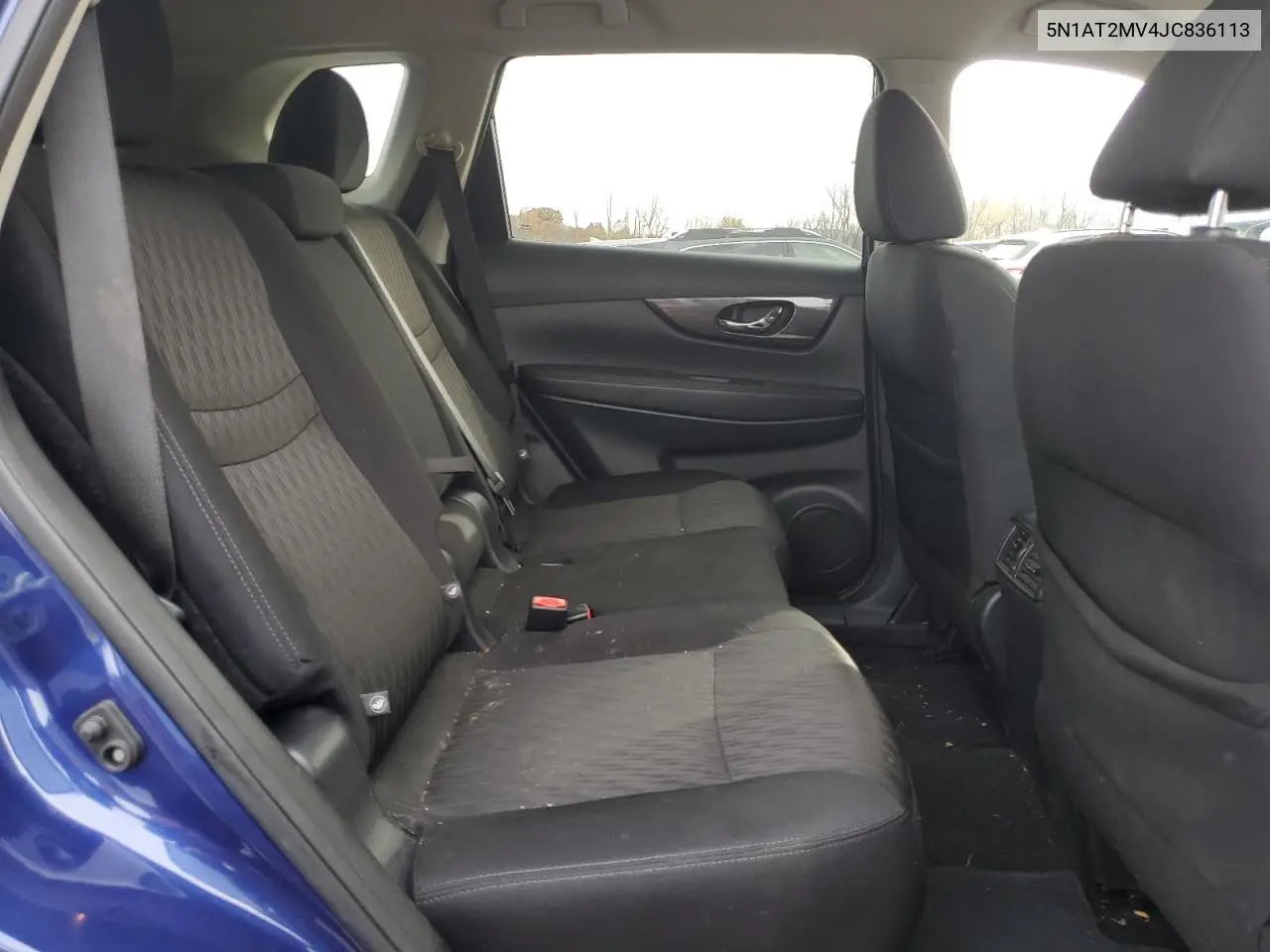 5N1AT2MV4JC836113 2018 Nissan Rogue S