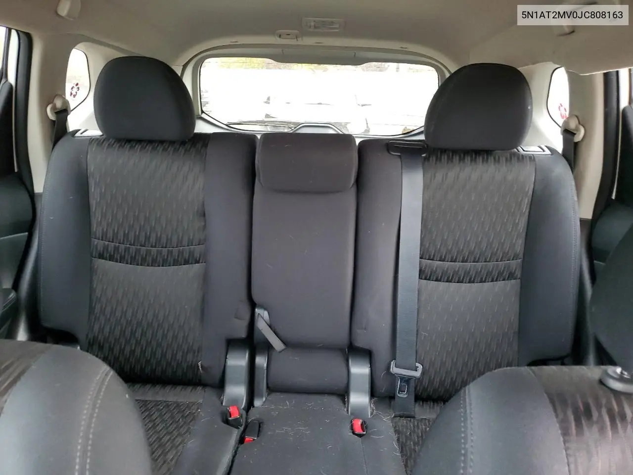 5N1AT2MV0JC808163 2018 Nissan Rogue S