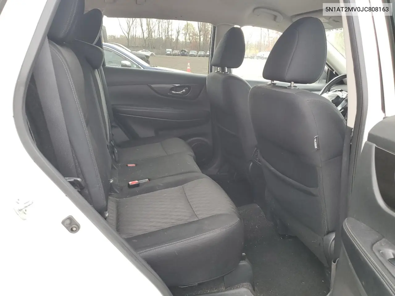 5N1AT2MV0JC808163 2018 Nissan Rogue S