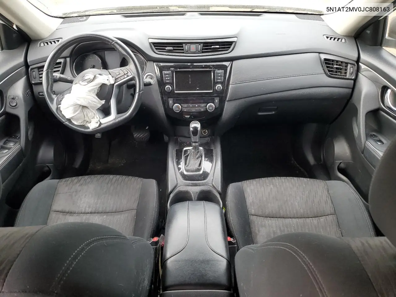 5N1AT2MV0JC808163 2018 Nissan Rogue S