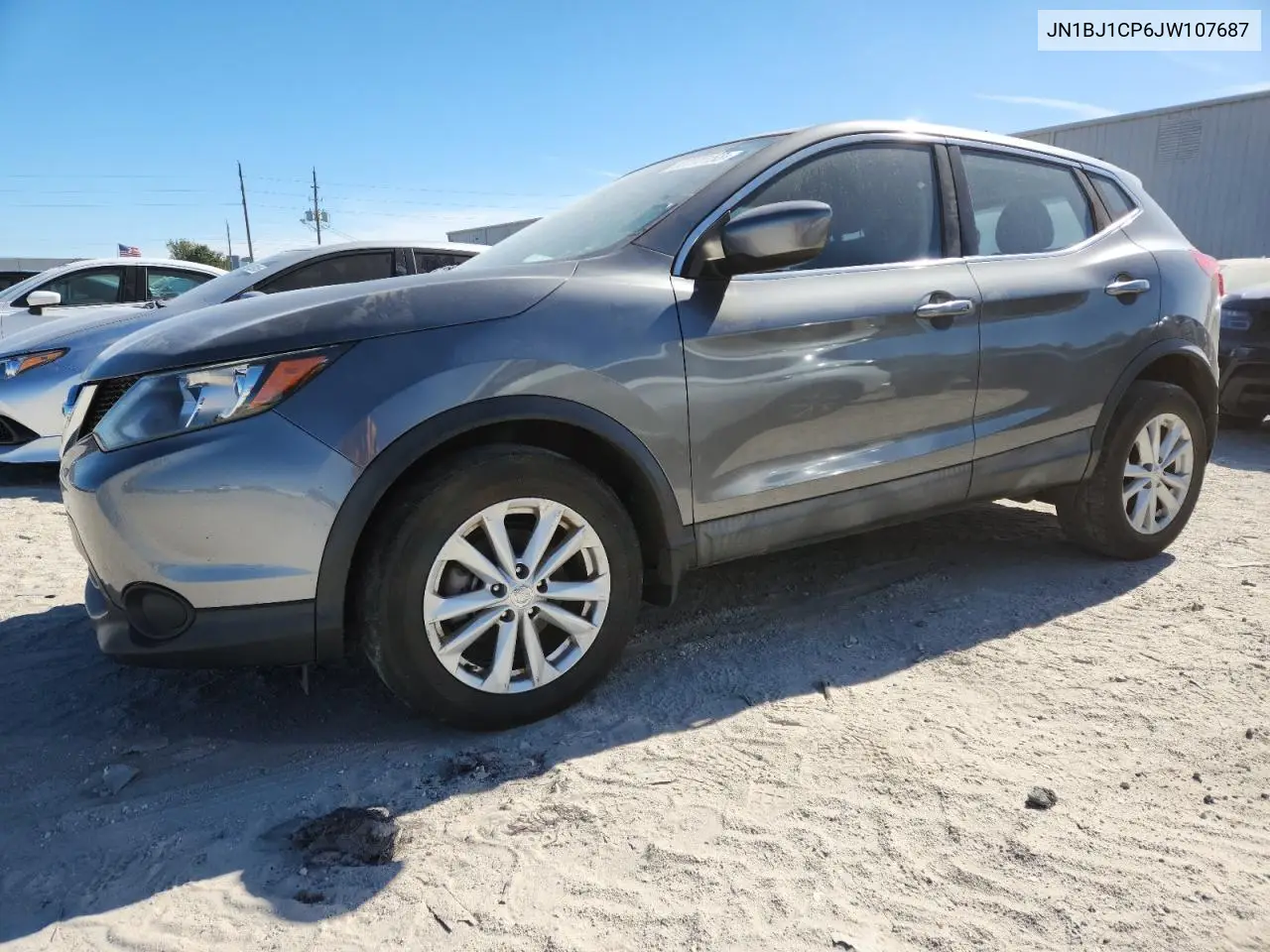 JN1BJ1CP6JW107687 2018 Nissan Rogue Sport S