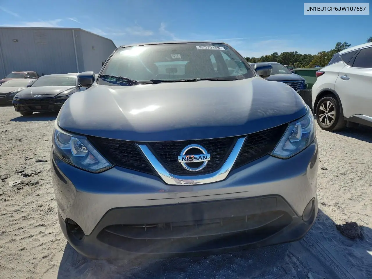 JN1BJ1CP6JW107687 2018 Nissan Rogue Sport S