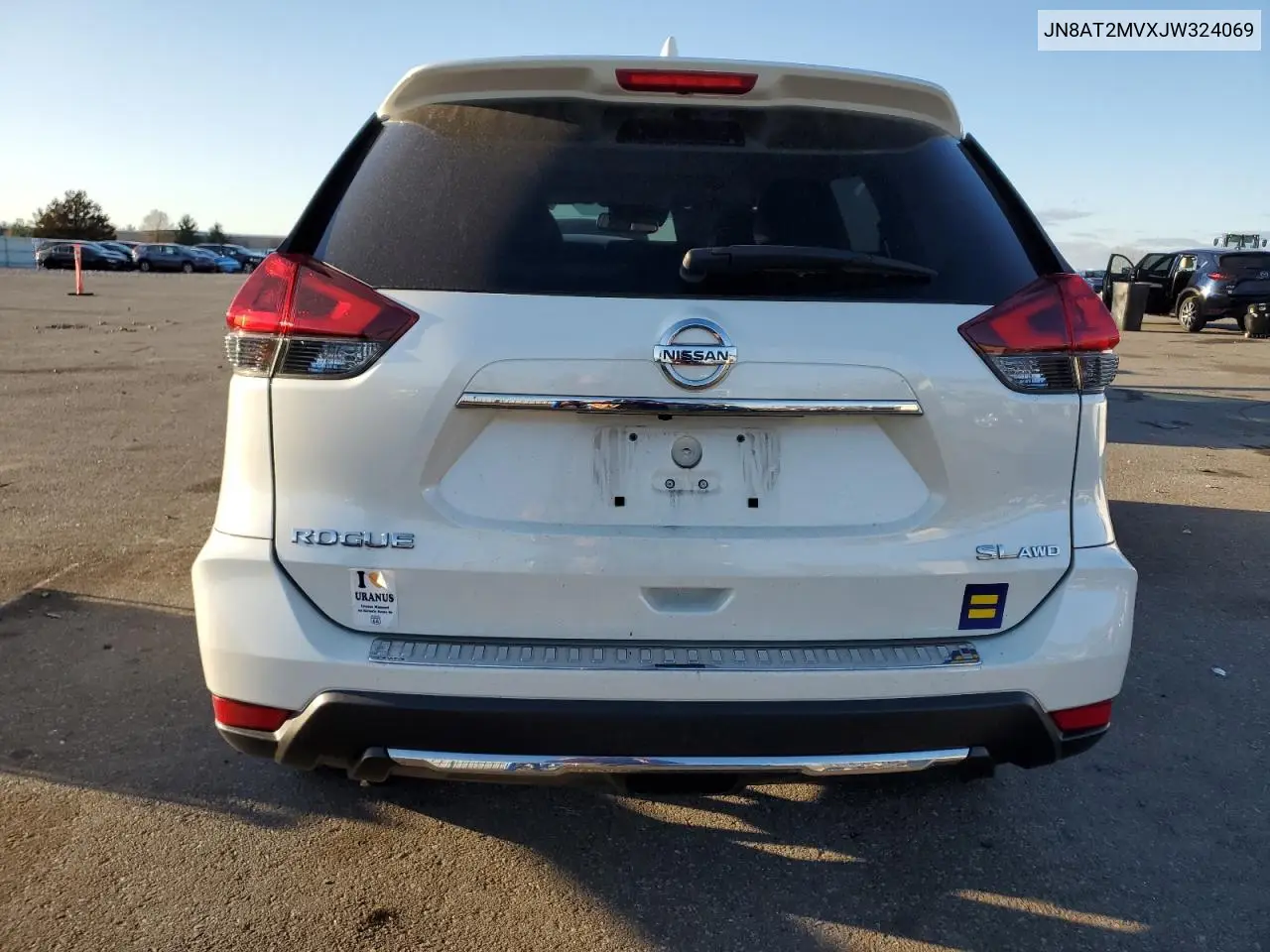 JN8AT2MVXJW324069 2018 Nissan Rogue S