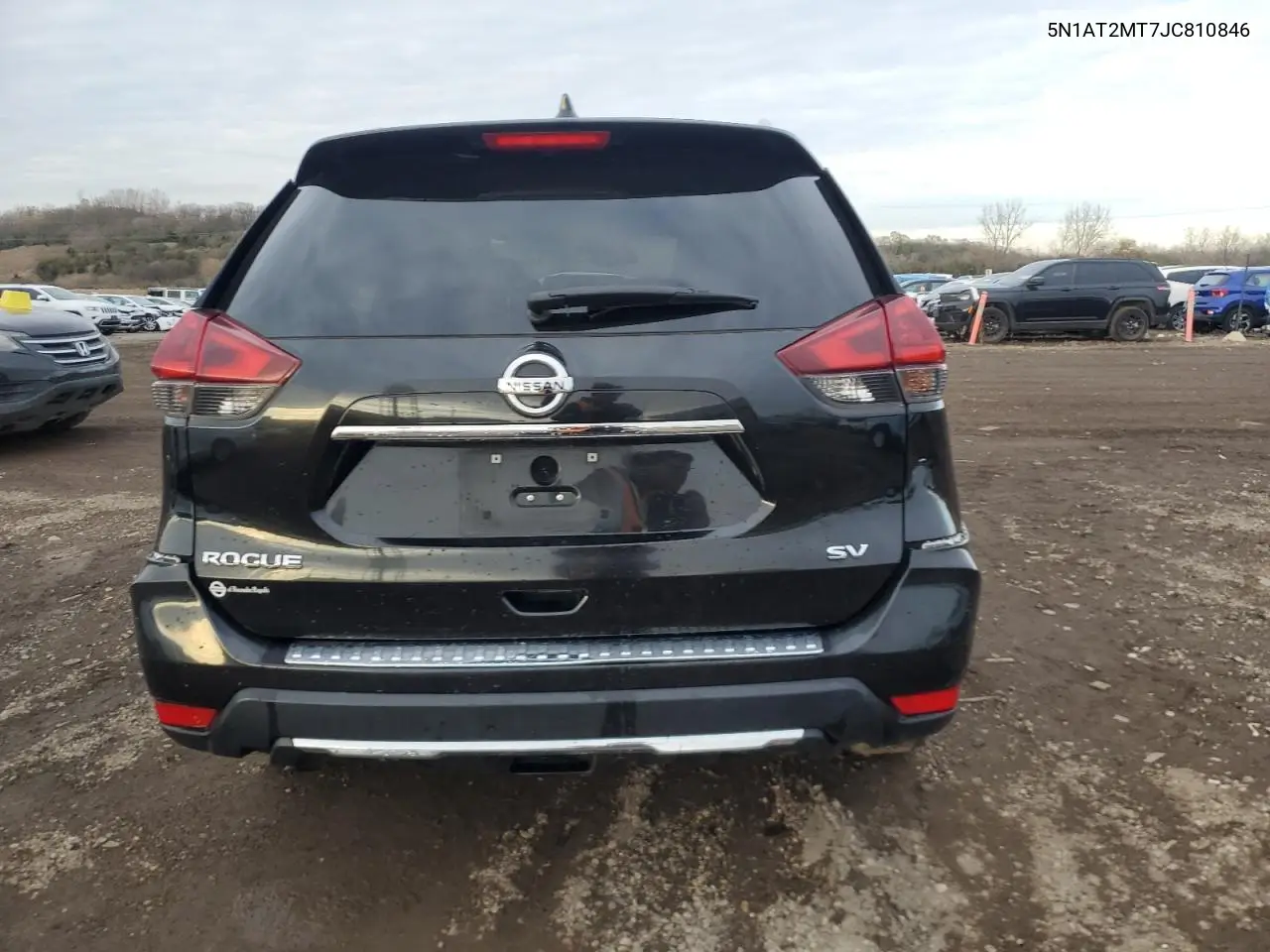 5N1AT2MT7JC810846 2018 Nissan Rogue S