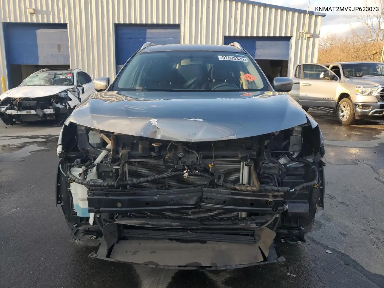 KNMAT2MV9JP623073 2018 Nissan Rogue S