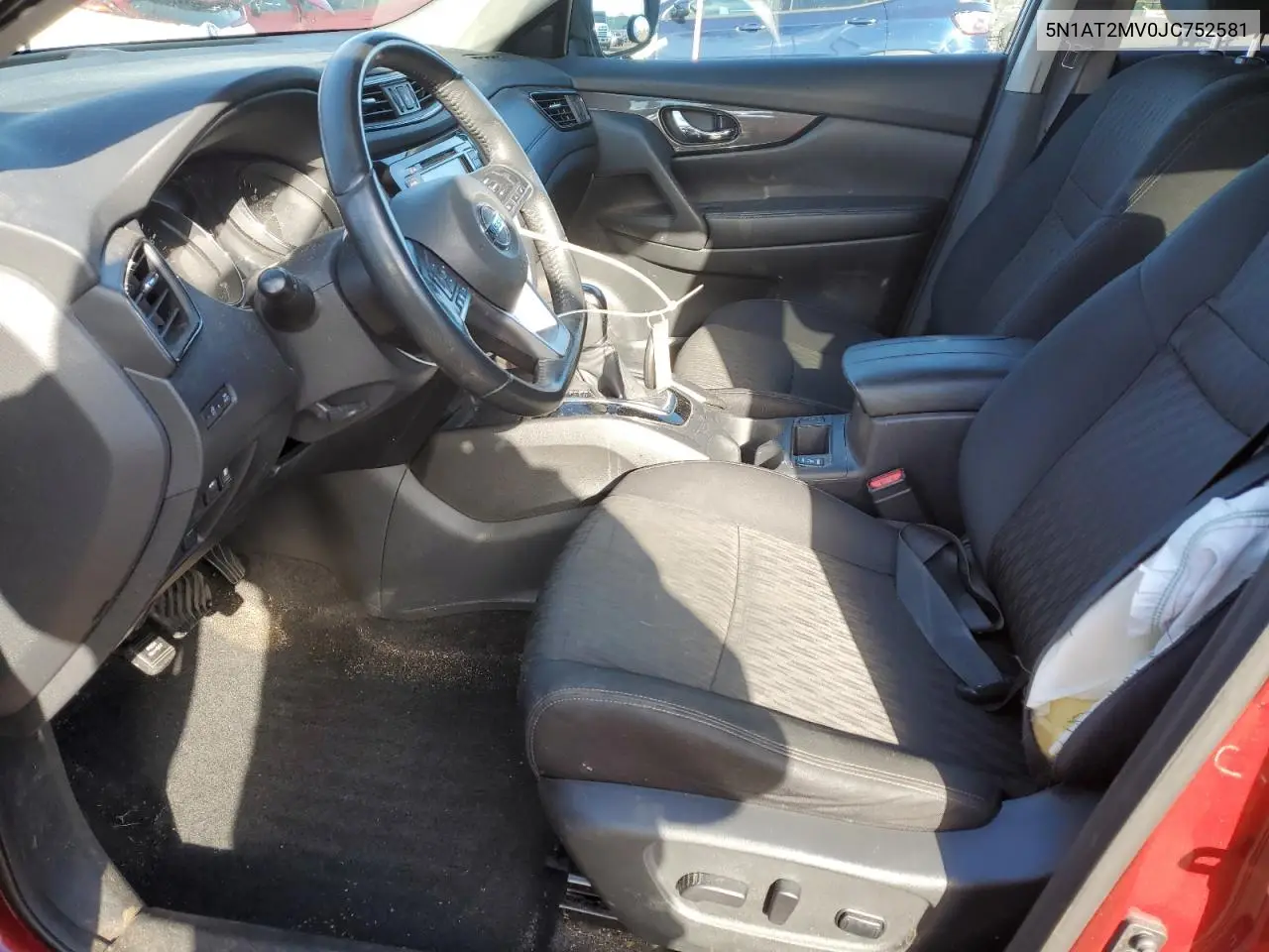 5N1AT2MV0JC752581 2018 Nissan Rogue S