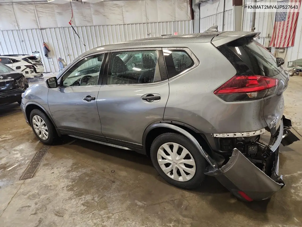 KNMAT2MV4JP527643 2018 Nissan Rogue S